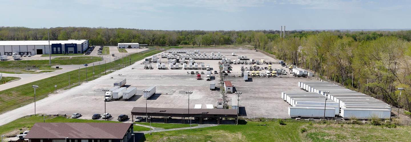 Dropyard St. Louis Truck Parking