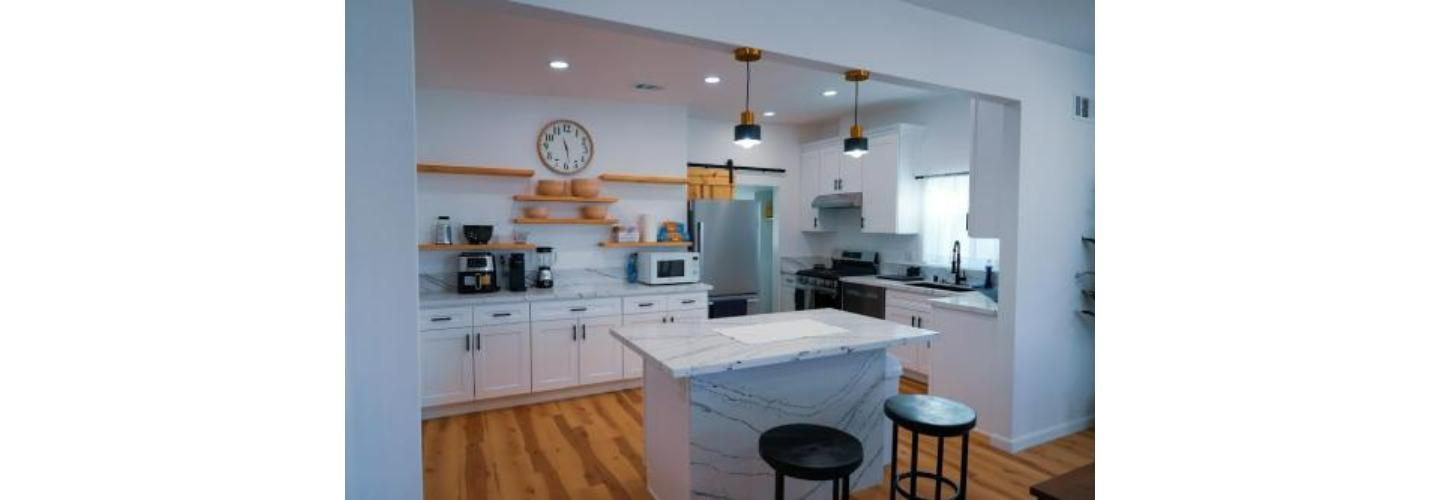 Bridges Recovery – Co-Ed Sober Living Apartments in Los Angeles cover photo