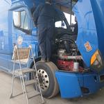 Gomez Truck Glass & Windshield - photo 1