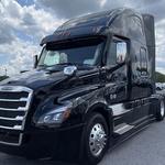 Gomez Truck Glass & Windshield - photo 8