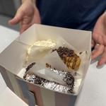 FOUR Desserts - photo 1