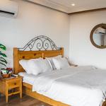 Chalet by the Manor House - photo 2