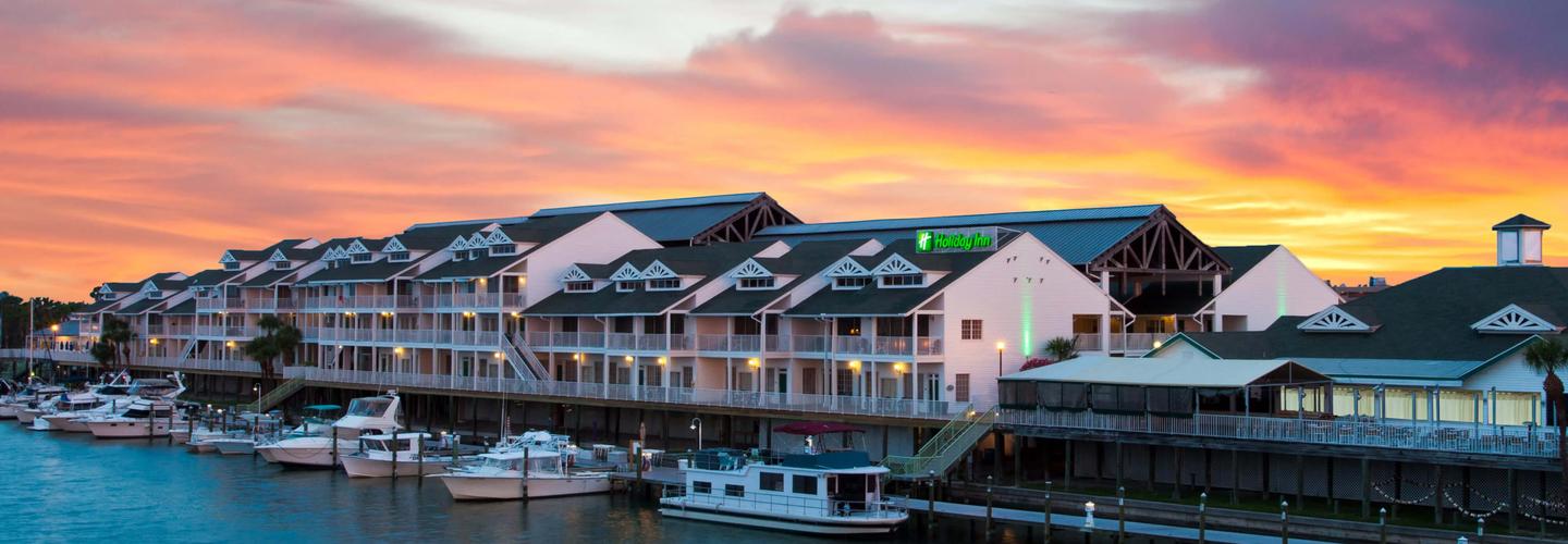 Holiday Inn Hotel & Suites Clearwater Beach S-Harbourside cover photo