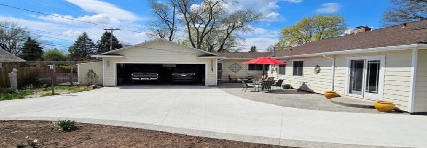 Crystal Creek Concrete of Perrysburg cover photo